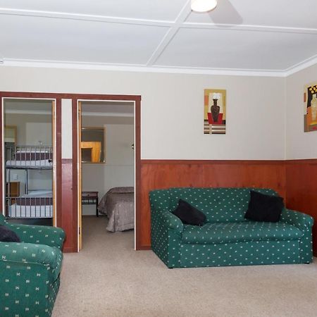 Santa Maria Motel Роторуа Екстериор снимка