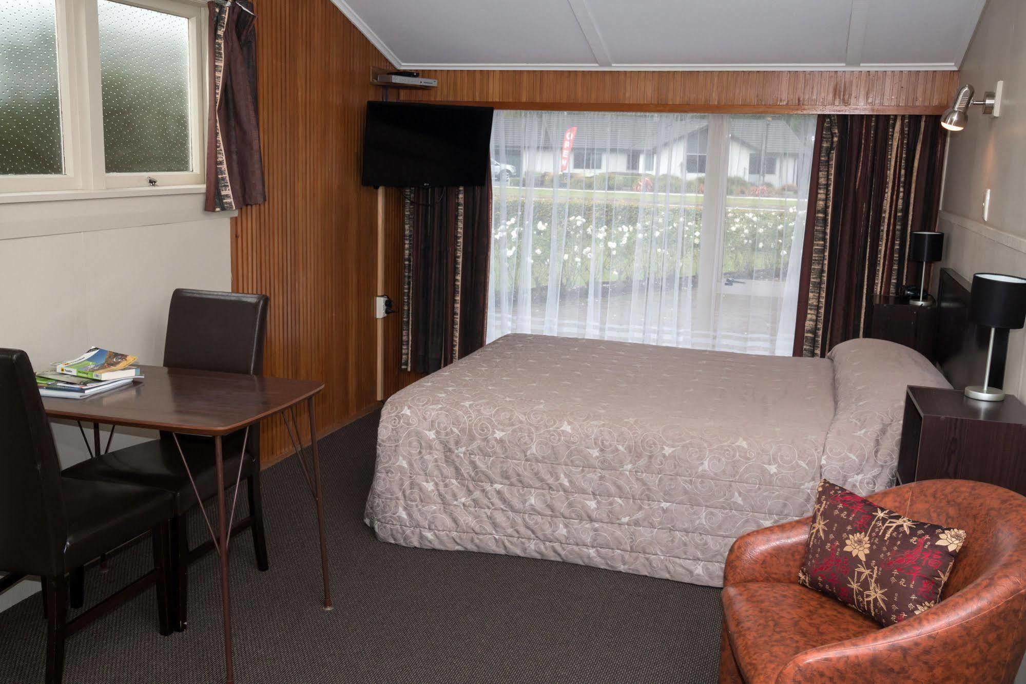 Santa Maria Motel Роторуа Екстериор снимка