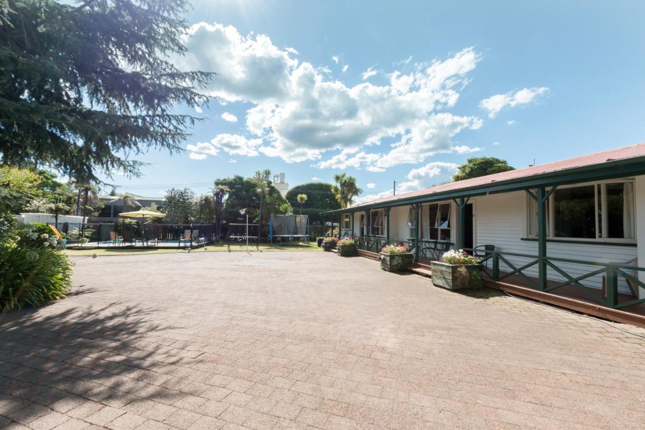 Santa Maria Motel Роторуа Екстериор снимка